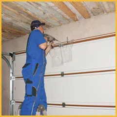 Community Garage Door Service Portland, OR 503-847-9118 - side-garage-door-repair-10-48m